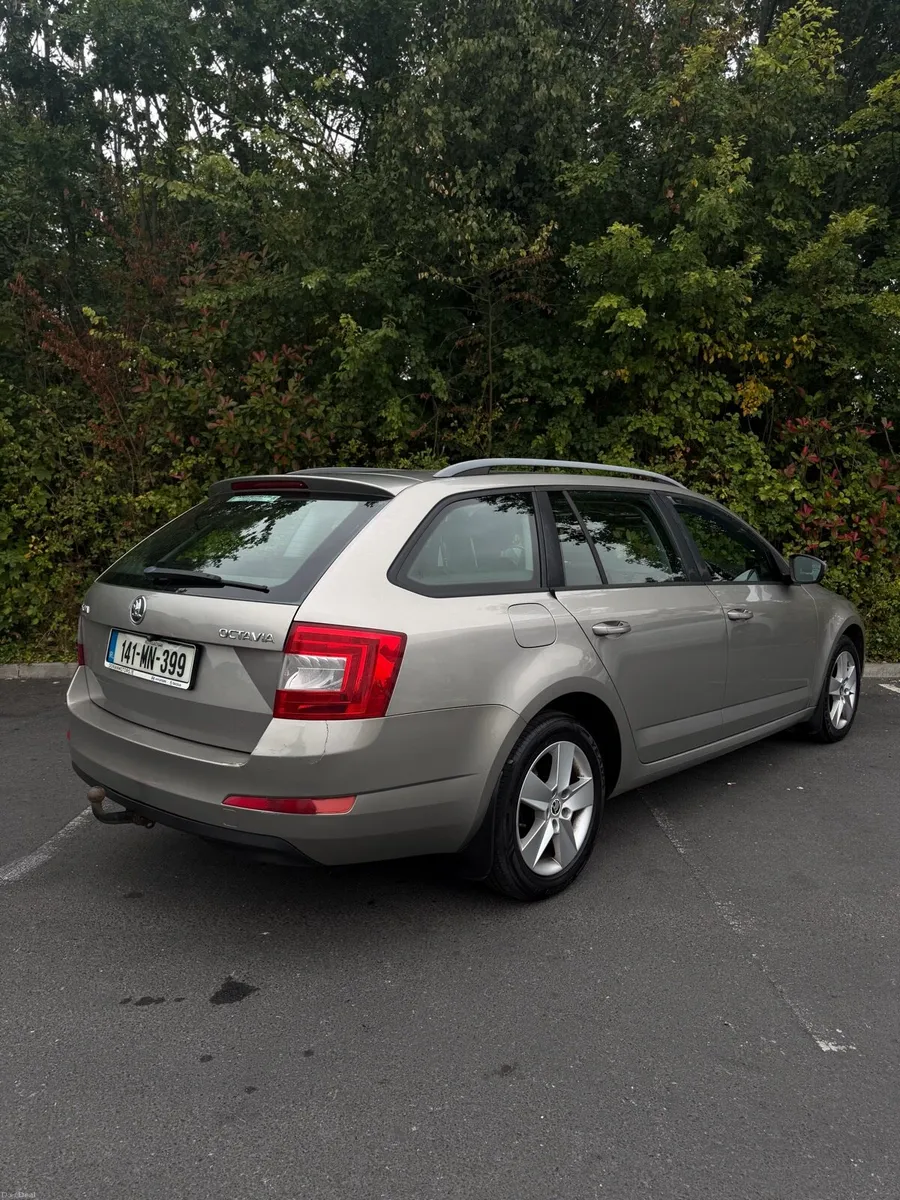 141 Skoda Octavia estate New NCT Low mileage - Image 4
