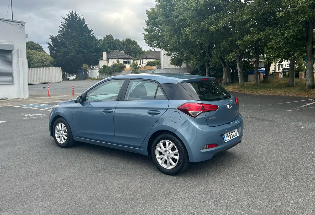 2017 Hyundai i20 Auto LOW Mileage 67000 miles - Image 4