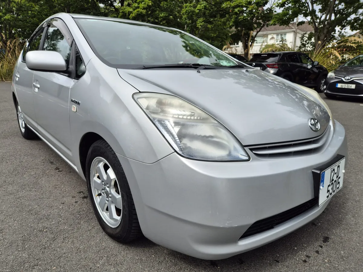 STUNNING Toyota Prius 2012 AUTOMATIC HYBRID - Image 6