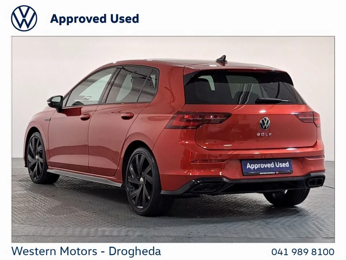 Volkswagen Golf 2.0 TDI 150HP R-Line DSG *sunroof - Image 3