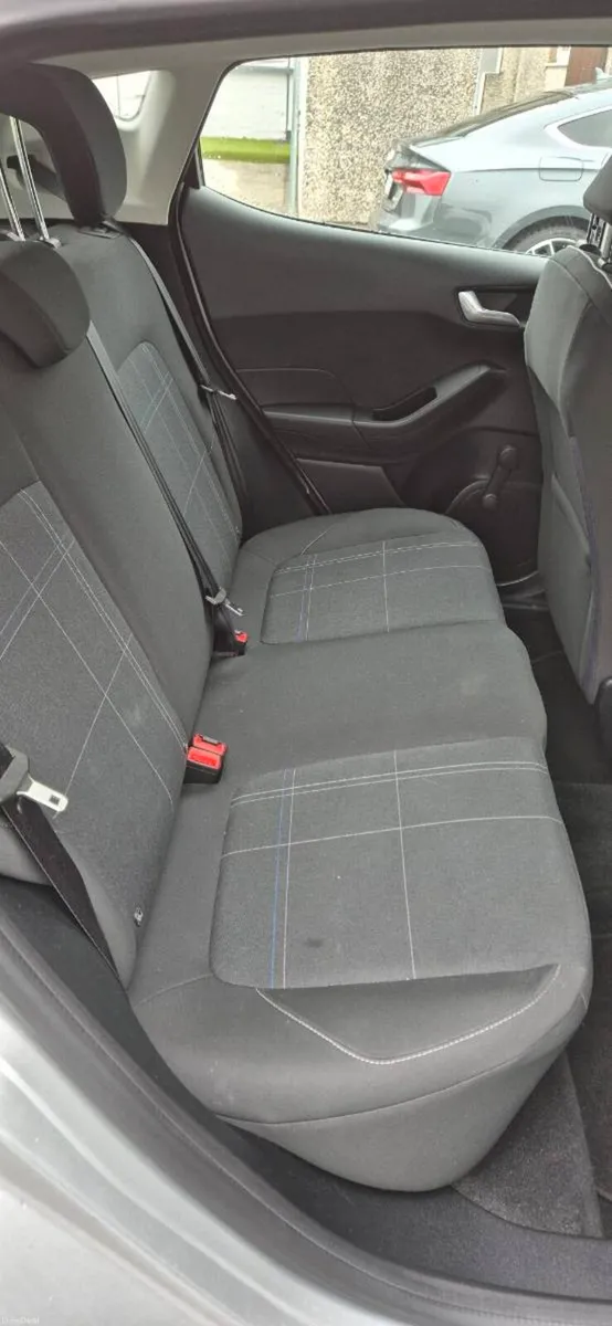 Ford Fiesta 1.1 70PS Low Mileage - Image 6