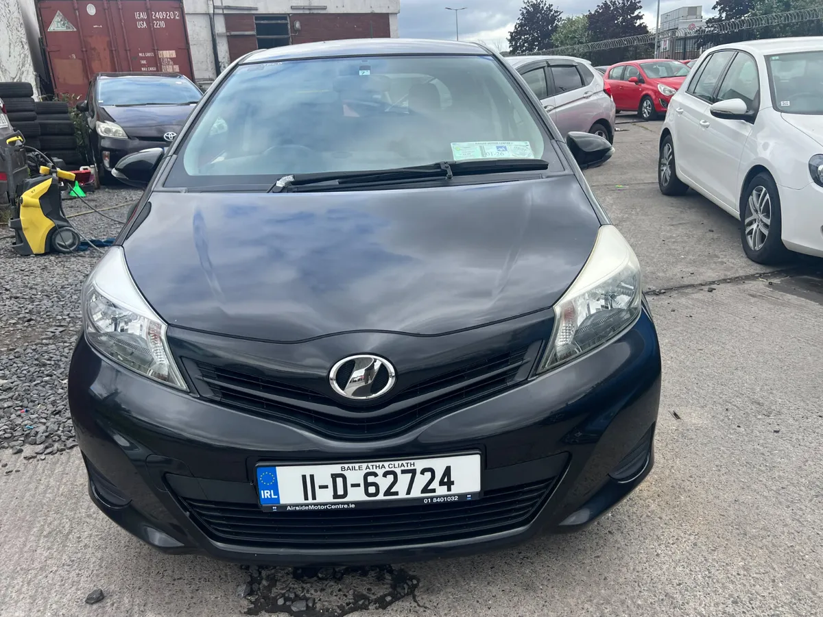 Toyota Vitz 2011 Automatic/ New Nct/ Immobiliser - Image 3