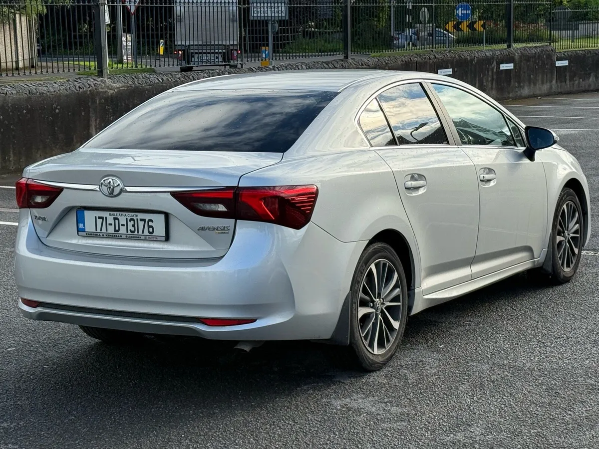 TOYOTA AVENSIS LOW KMS & HIGH SPEC - Image 3
