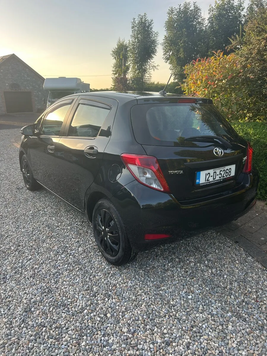 2012 Toyota Yaris 1.0 84,000 km - Image 2