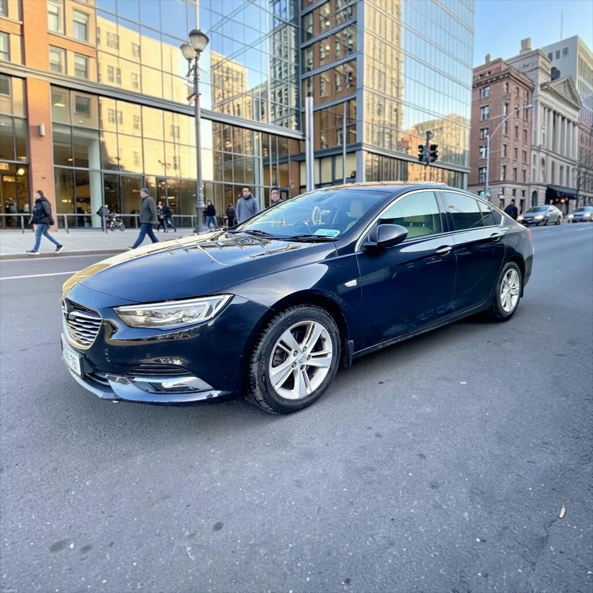 2017Opel Insignia 1.6 (136PS) Turbo D ecoTEC ELITE - Image 1