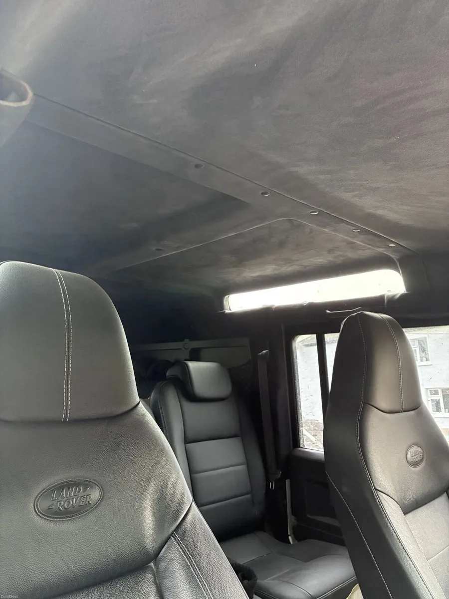 Land Rover Defender 2011 (UK Reg) - Image 6