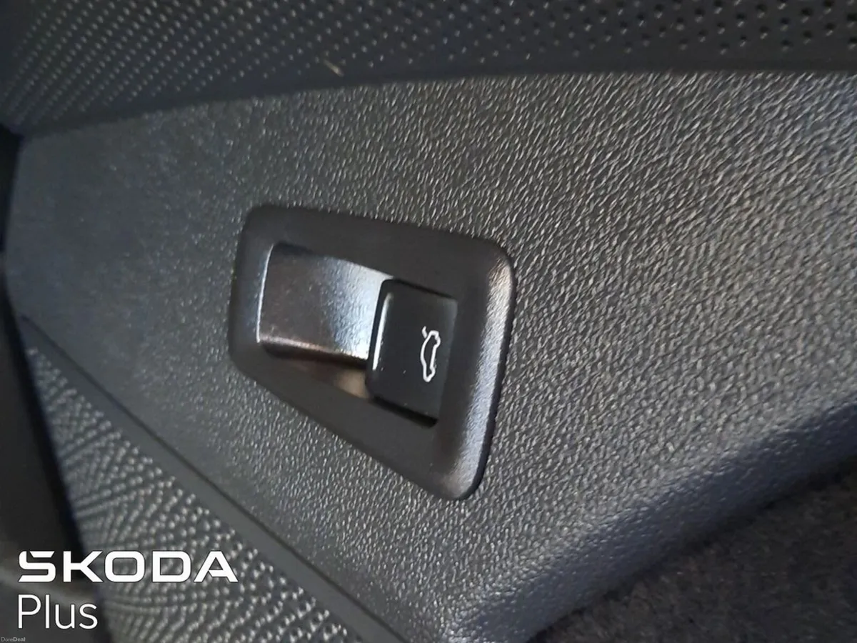 Skoda Kodiaq **LIKE NEW**SPORTLINE 2.0TDI 150BHP** - Image 3