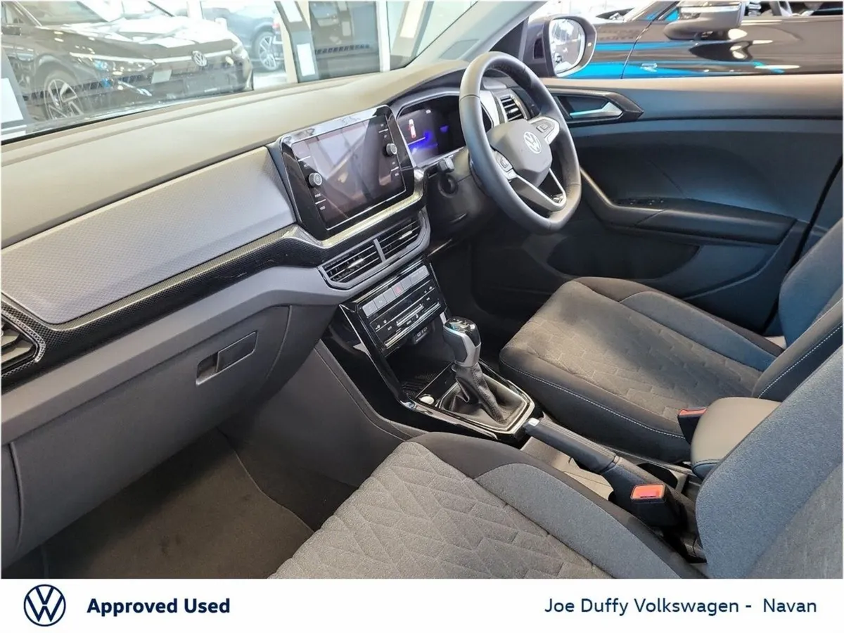 Volkswagen T-Cross EDITION 75 1.0TSI 116HP AUTO - Image 4