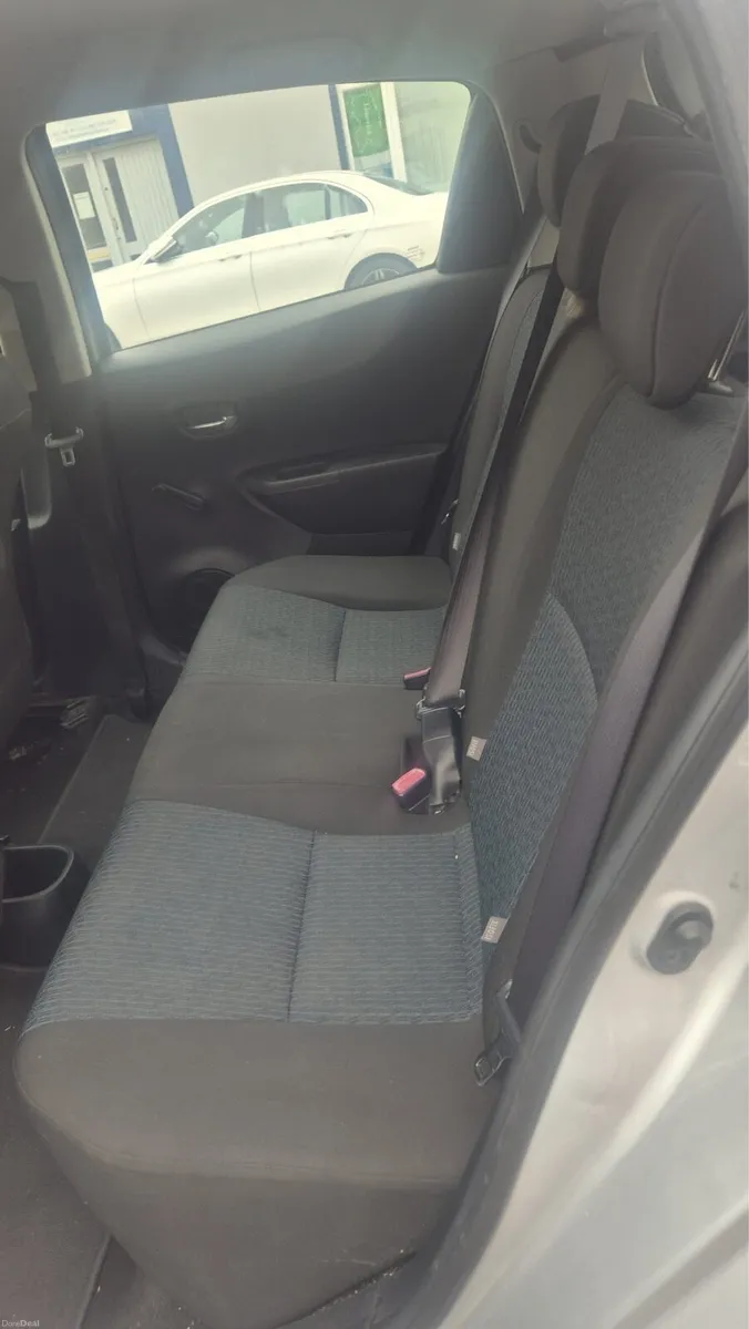 131 Toyota Yaris - Image 5
