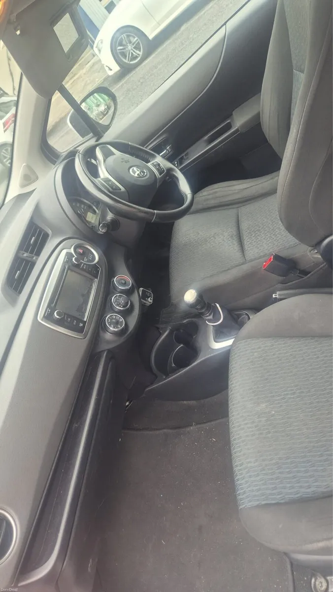 131 Toyota Yaris - Image 6