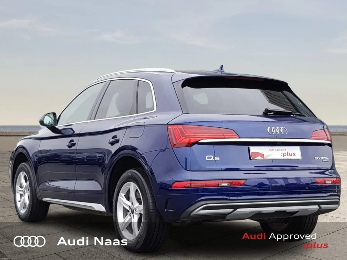 Audi Q5 50 TFSI e 299HP S-T Quattro SE SUV - Image 4