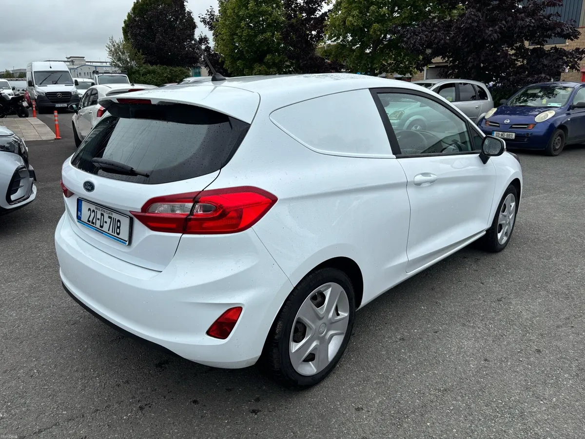 Ford Fiesta car-van 2022 - Image 6