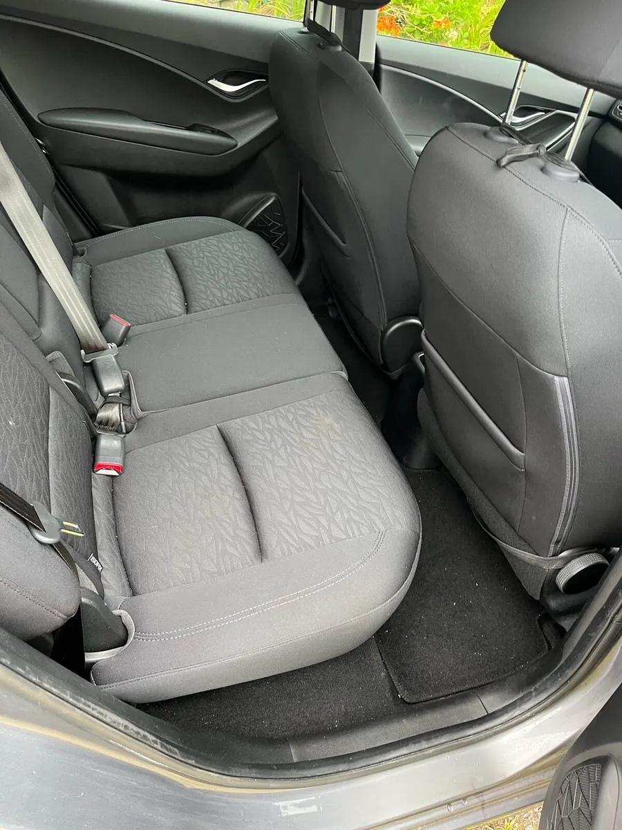 Hyundai ix20 - Image 2