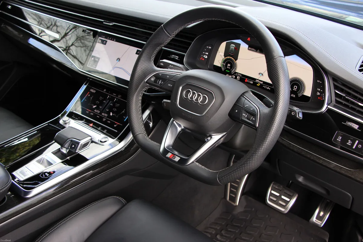 Q8 Black edition * 360 cams * B&O sound *Huge Spec - Image 6