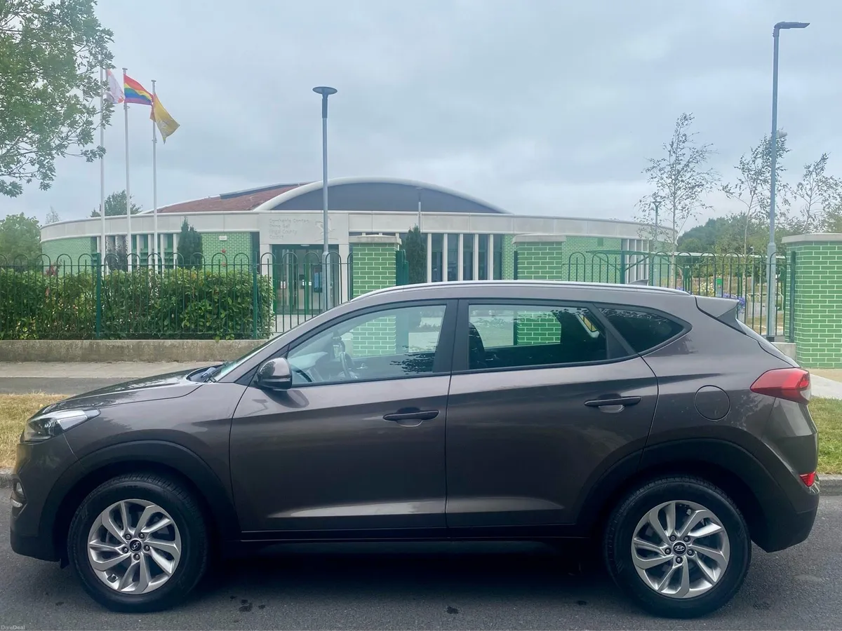 Hyundai Tucson 1.7diesel,low miles,new NCT! - Image 5