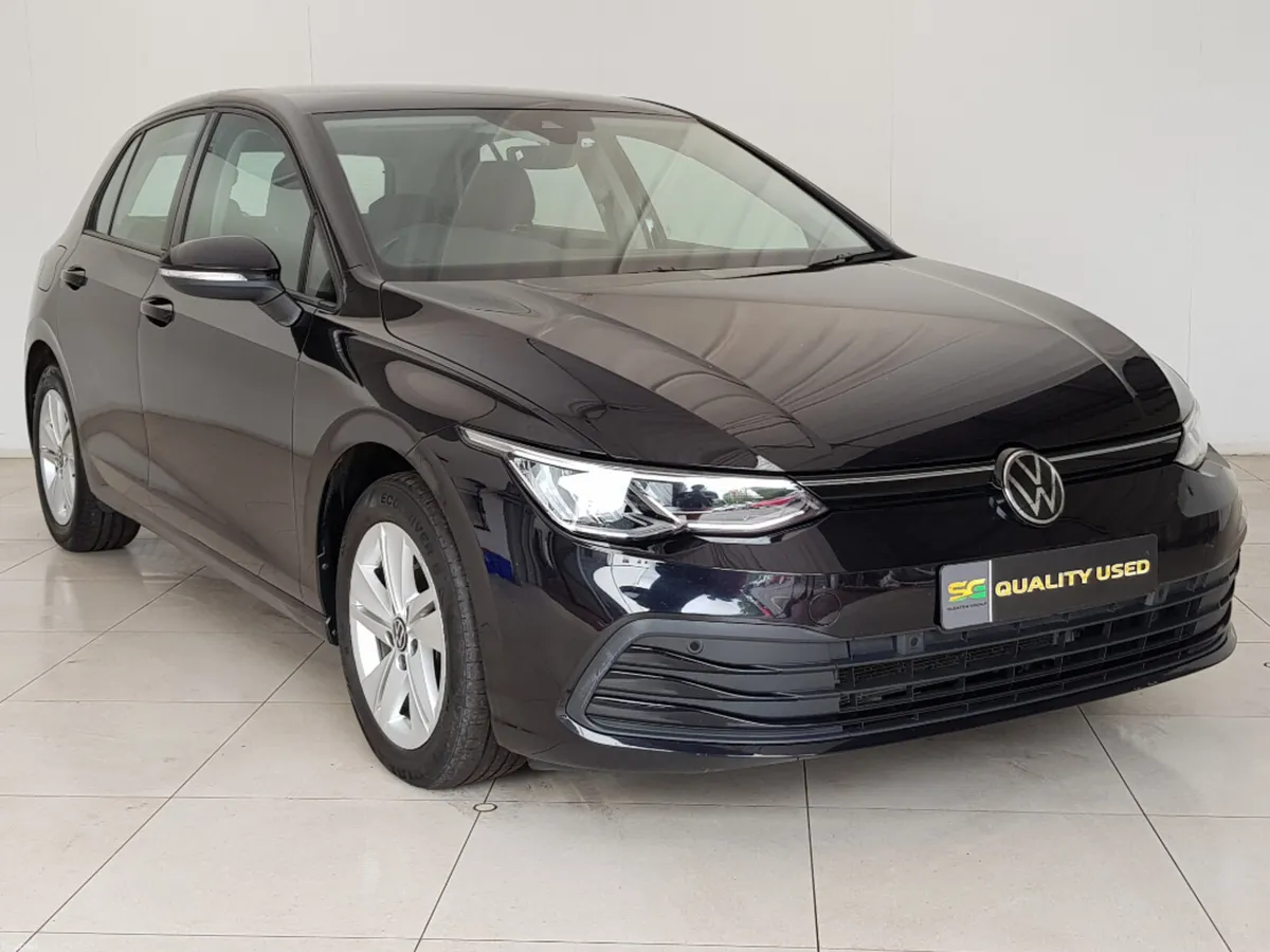 Volkswagen Golf Life 2.0 TDI 115HP 5DR - Image 1
