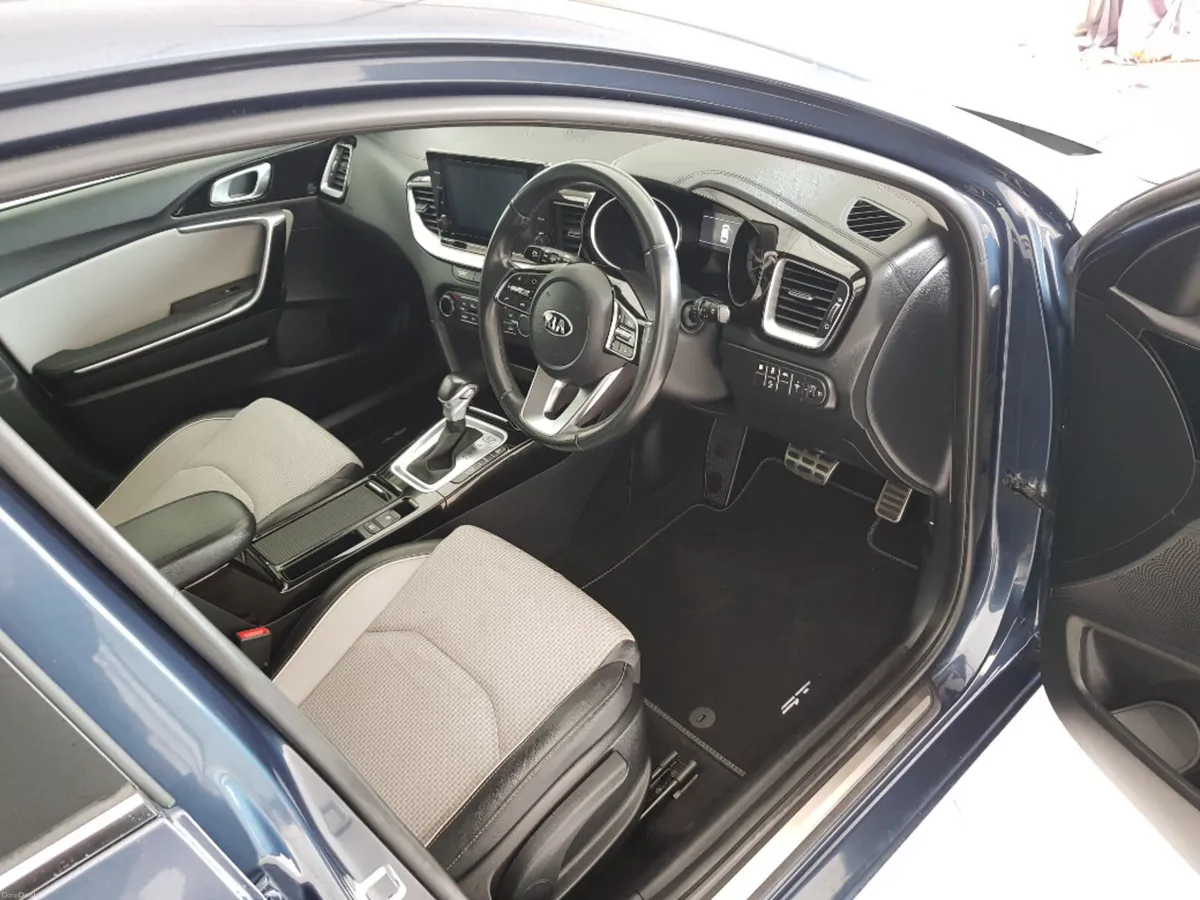 Kia Ceed Wagon Phev 5DR Auto - Image 5
