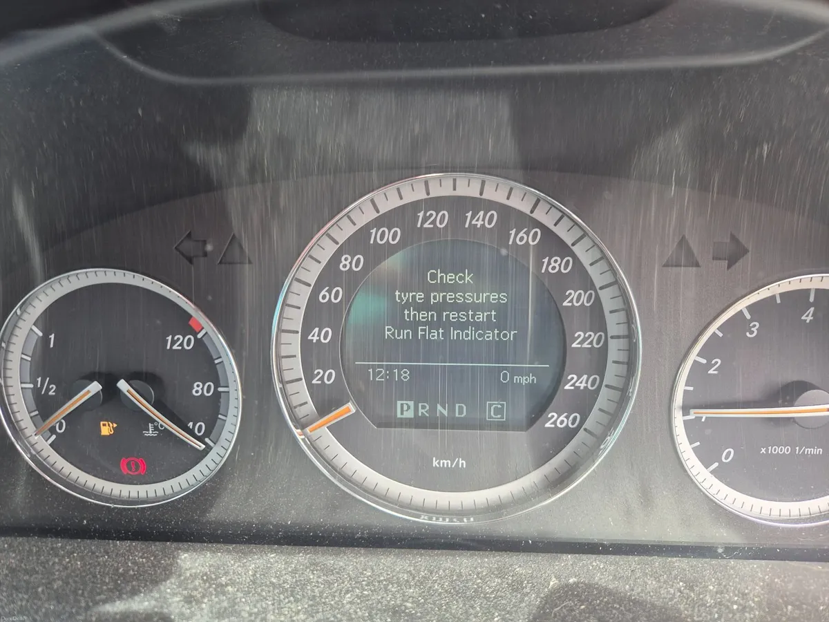 Mercedes-Benz C-Class 2007 - Image 3