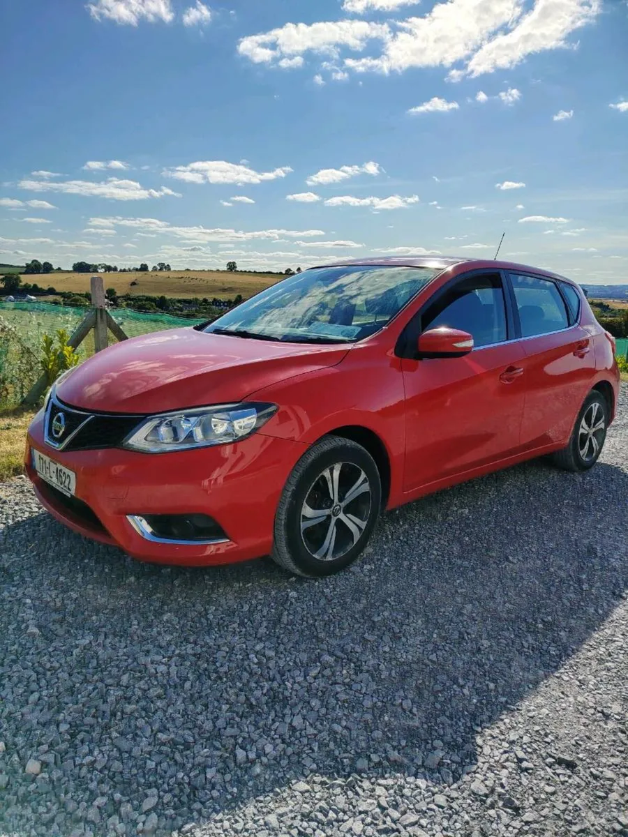 2017 Nissan Pulsar - Image 2