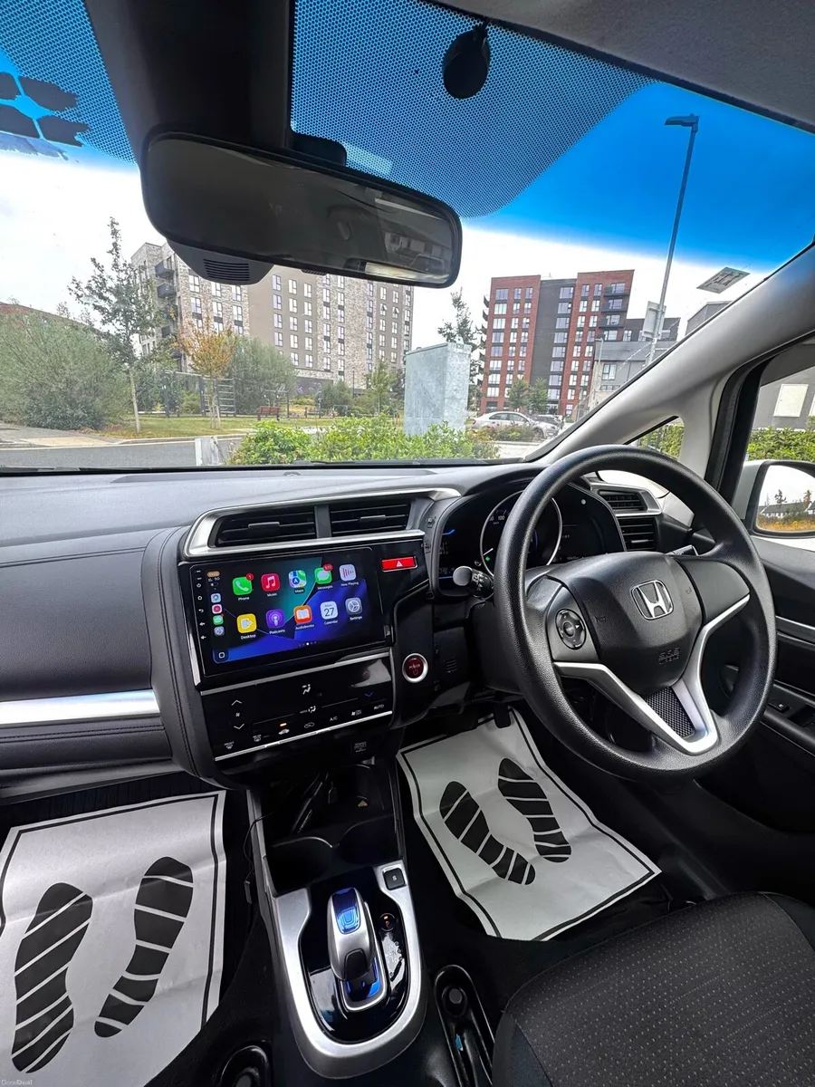 2015 HONDA FIT HYBRID 1.5L AUTOMATIC / NCT 07/2027 - Image 6