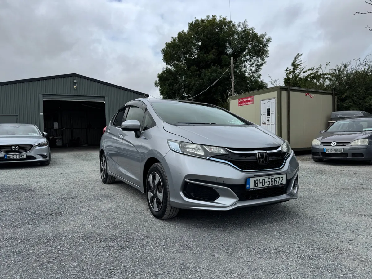 Honda Fit 1.3 Hybrid Automatic - Image 2