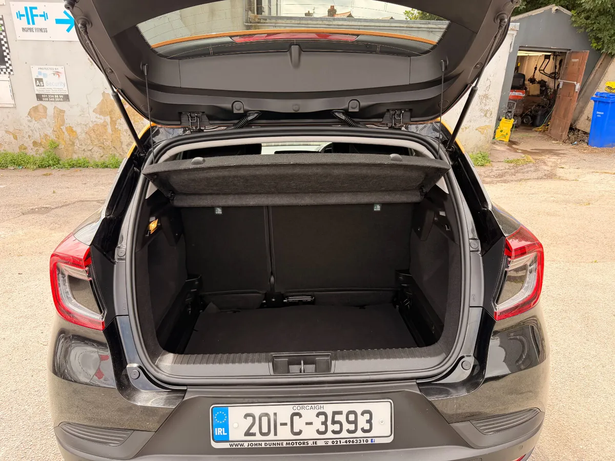 Renault Captur 2020 New shape with low milage - Image 4