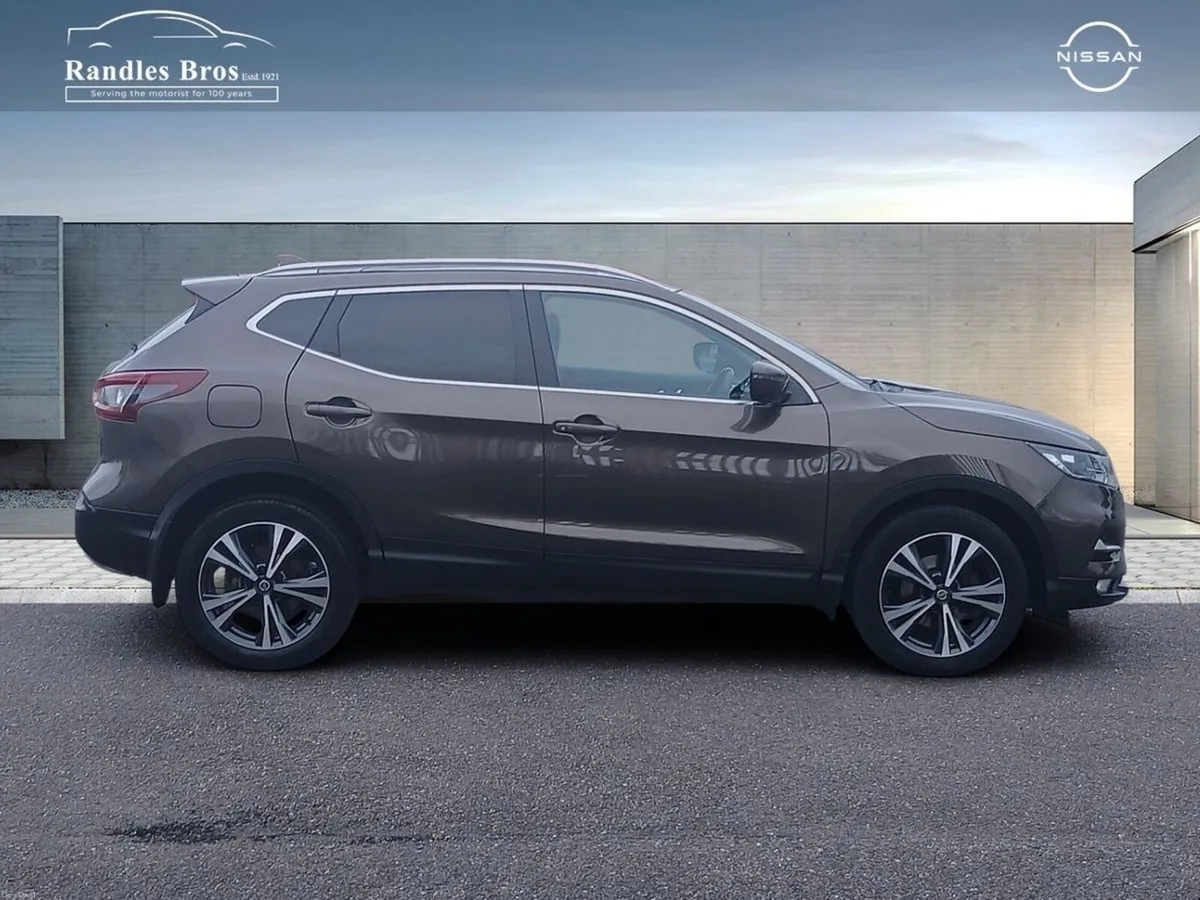 Nissan Qashqai 1.3 PET SV PREMIUM - Image 5