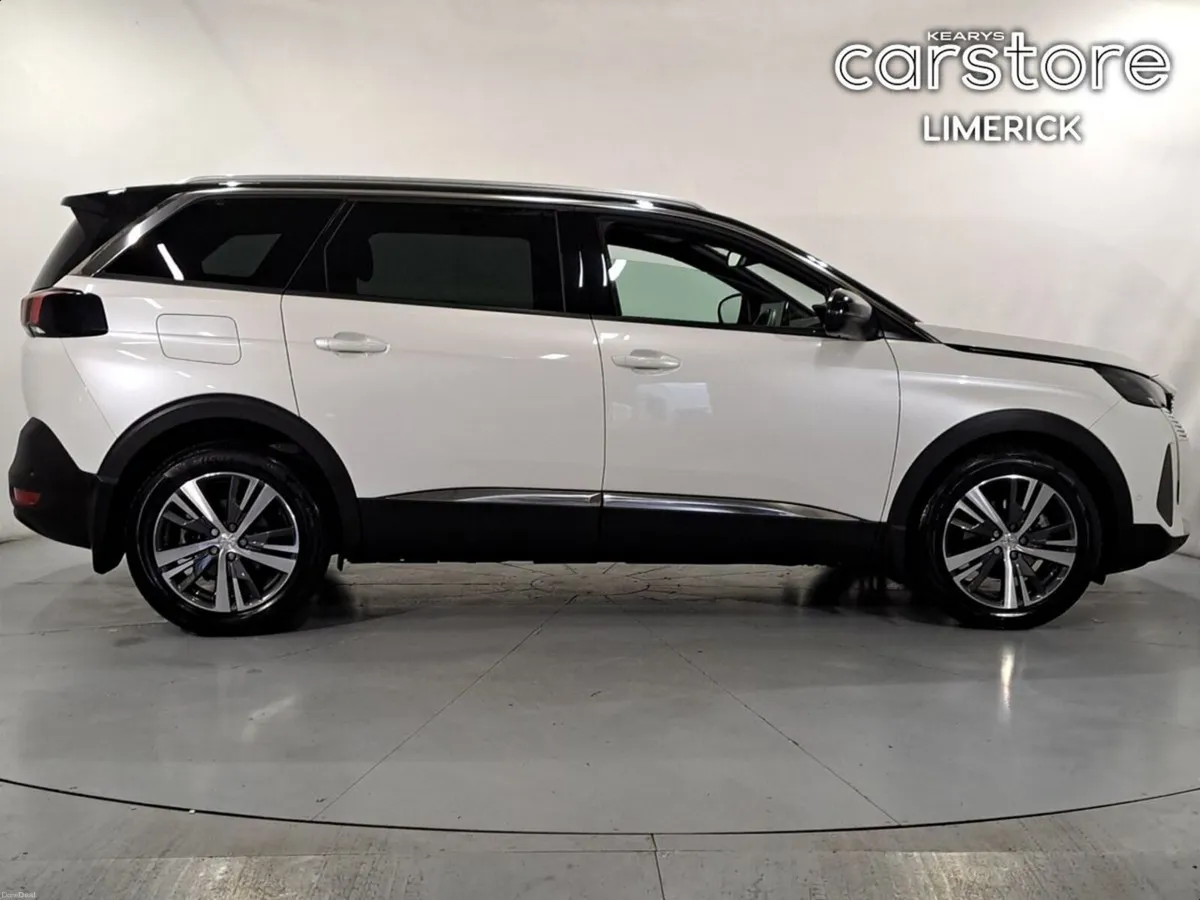 Peugeot 5008 1.5 BlueHDi 130bhp Allure Auto - Image 2