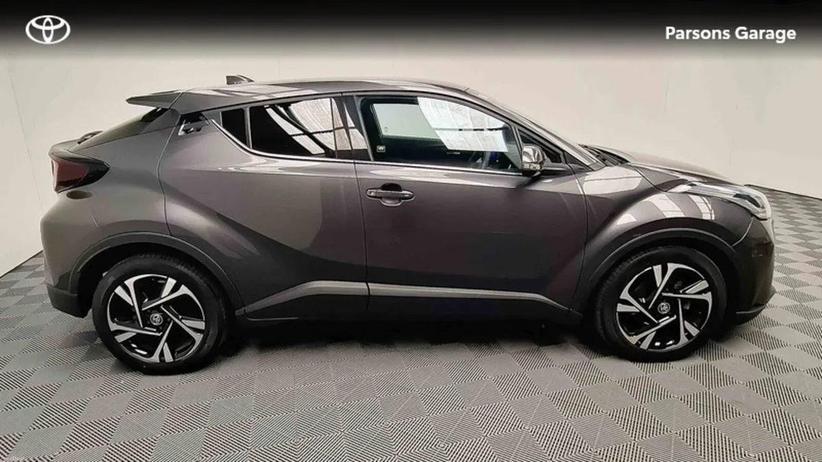 Toyota C-HR 1.8 - Image 3