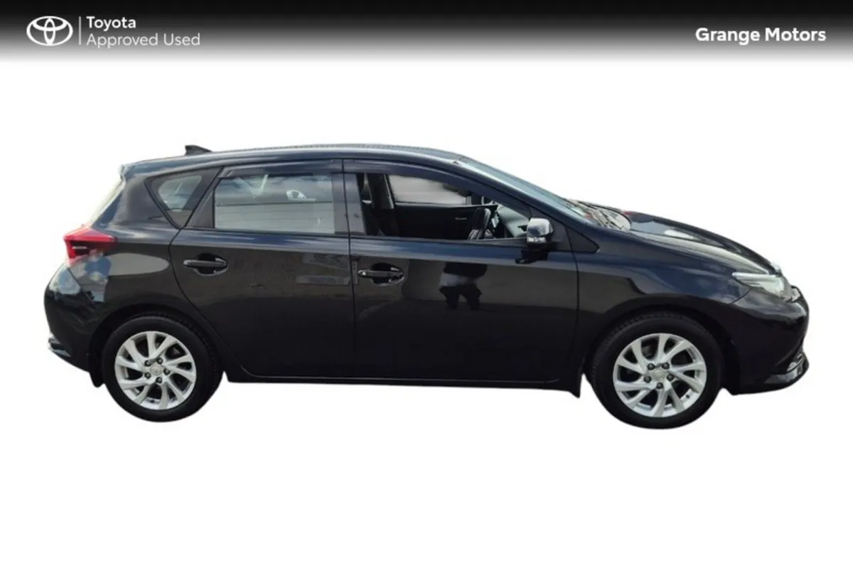 Toyota Auris 1.33 PETROL AURA 5DR - Image 3