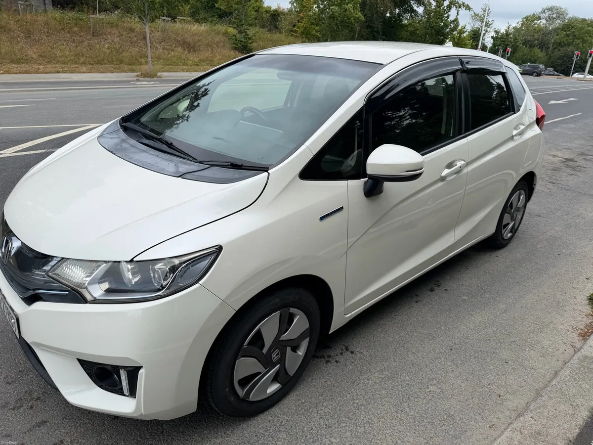 Car - Image 2