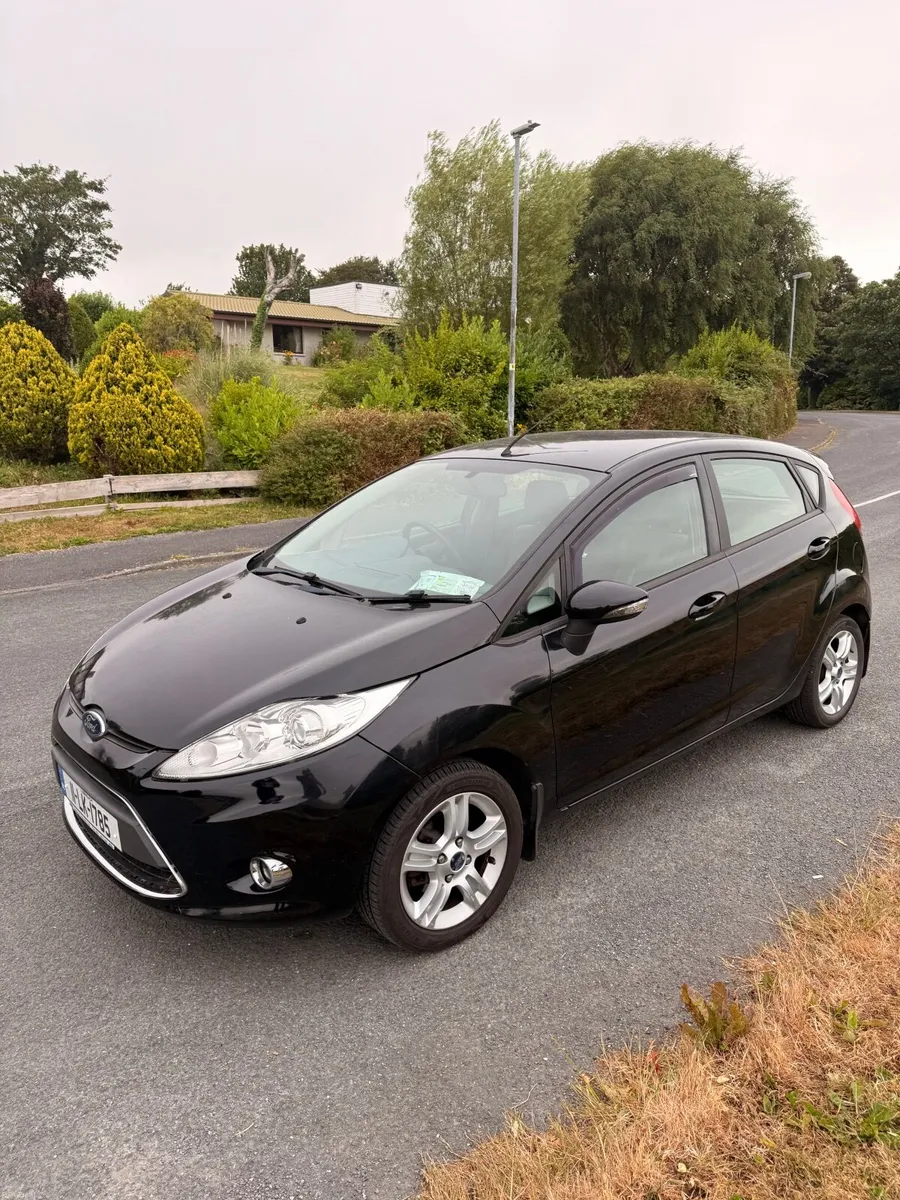 Ford Fiesta 2011 - Image 1