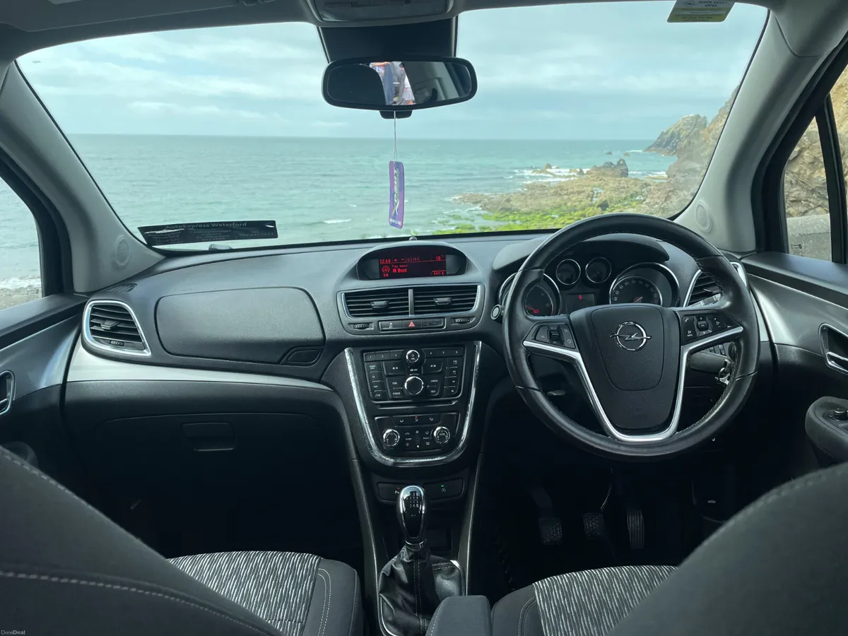 162 Opel Mokka.. Full Service History.. Low KMs - Image 6