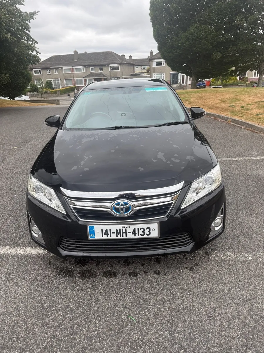 Toyota Camry Hybrid - Image 3
