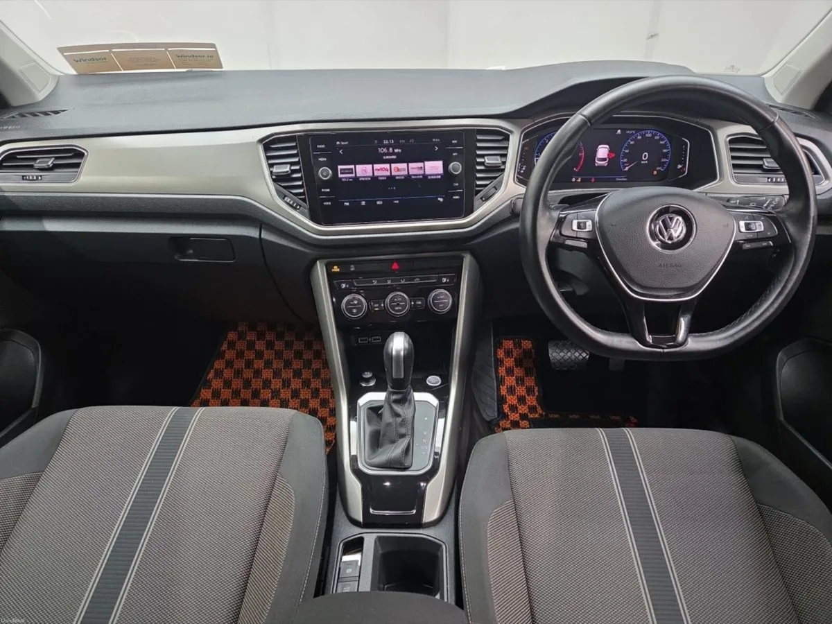 Volkswagen T-Roc 2.0 TDI Style Design Pack DSG - Image 3