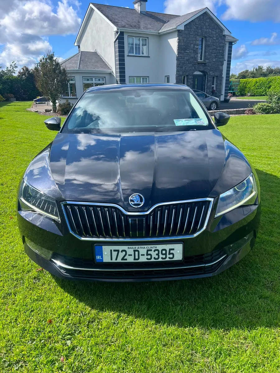 Skoda Superb 2017 - Image 1
