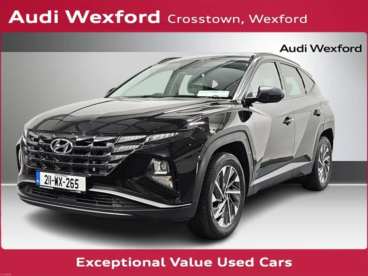 Hyundai Tucson 2WD Executive 1.6 With 2 Tone Roof - Image 3
