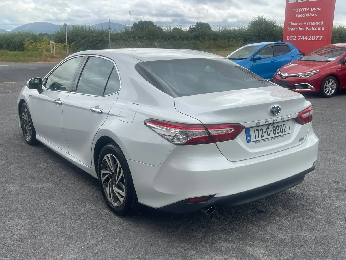 Toyota Camry 2017 - Image 5