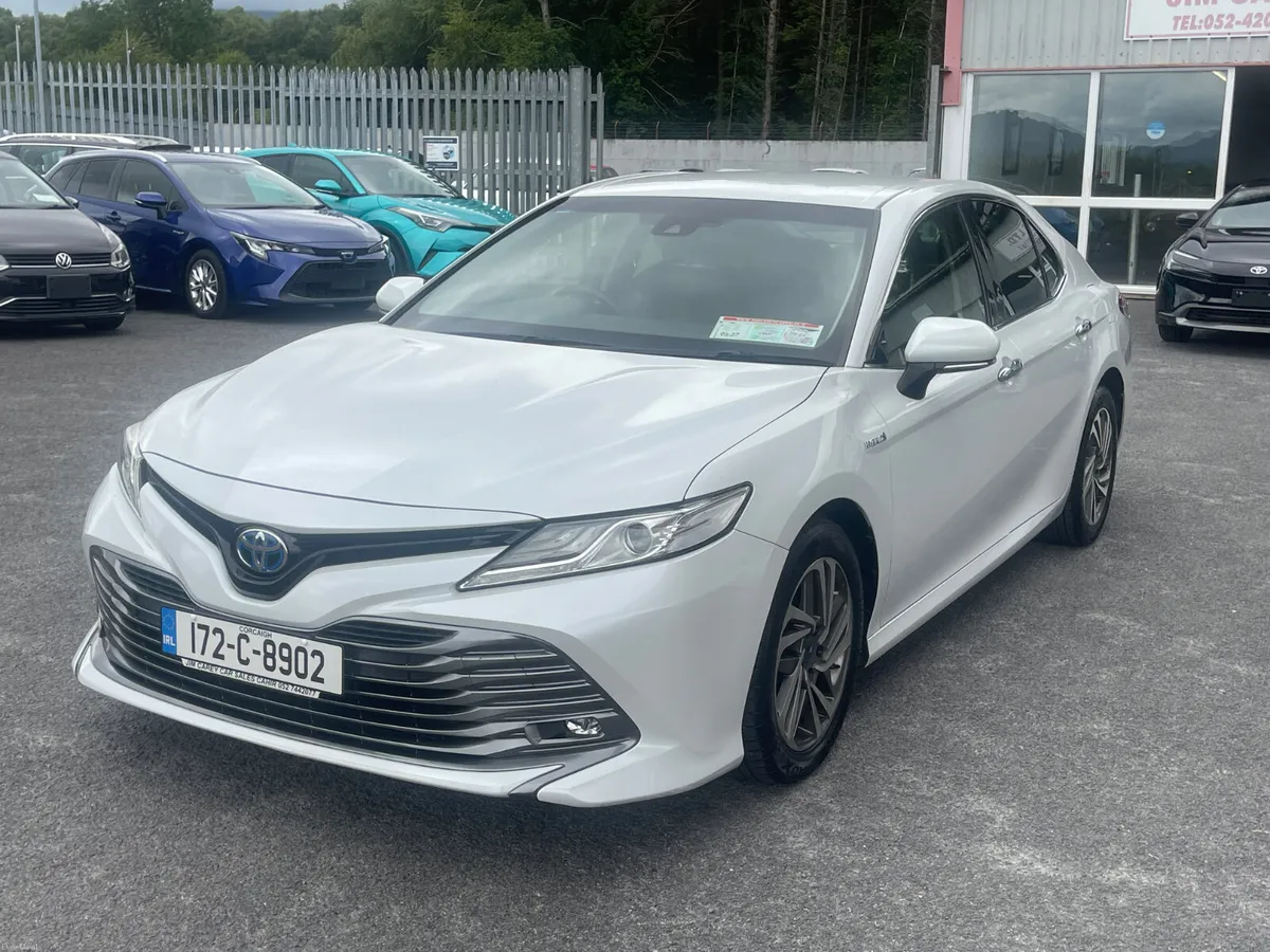 Toyota Camry 2017 - Image 3