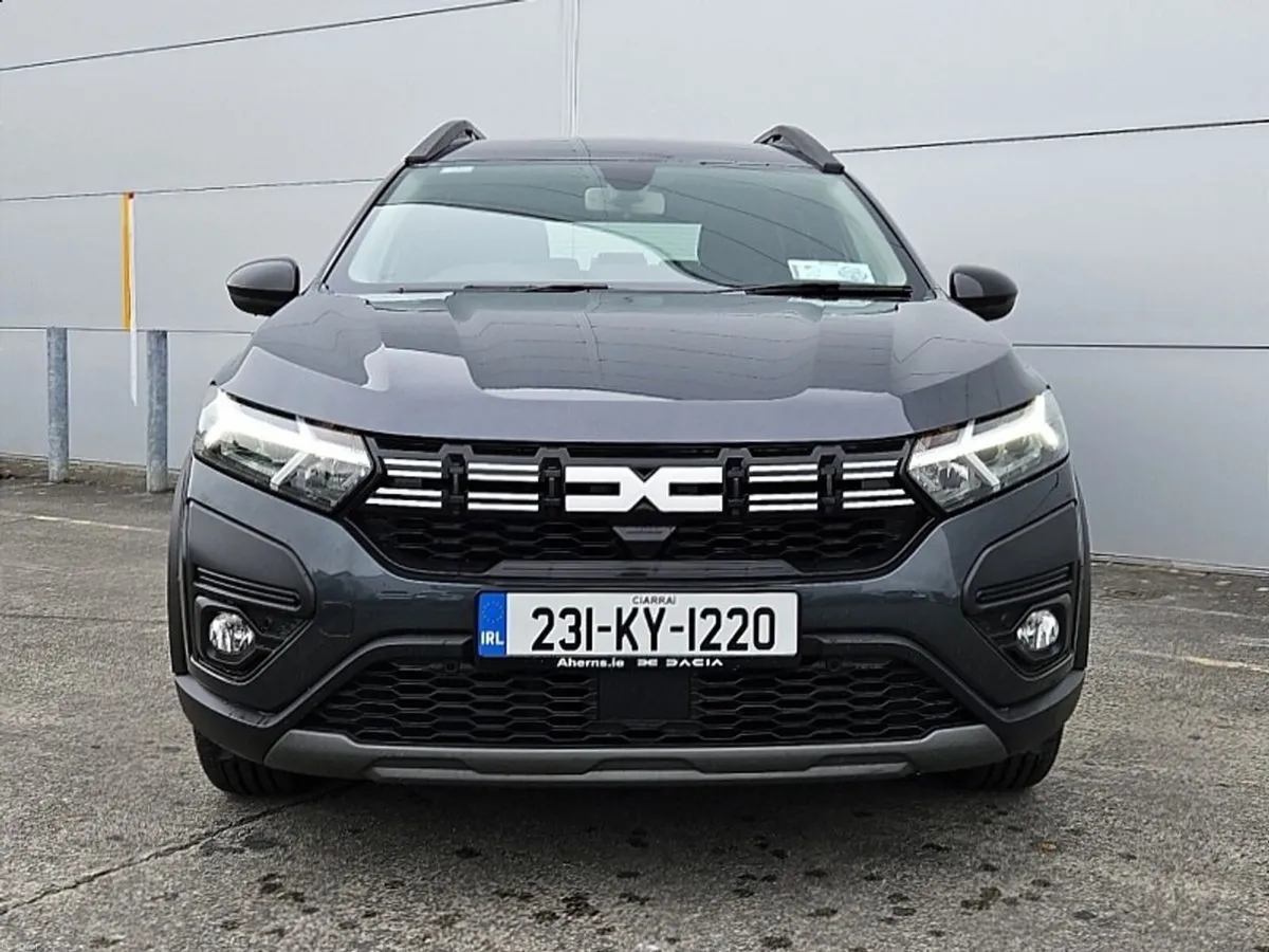 Dacia Jogger 1.0 L  Extreme 7 Seater - Image 2