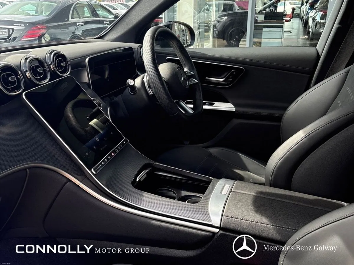 Mercedes-Benz GLC GLC300e Urban Edition - Image 5