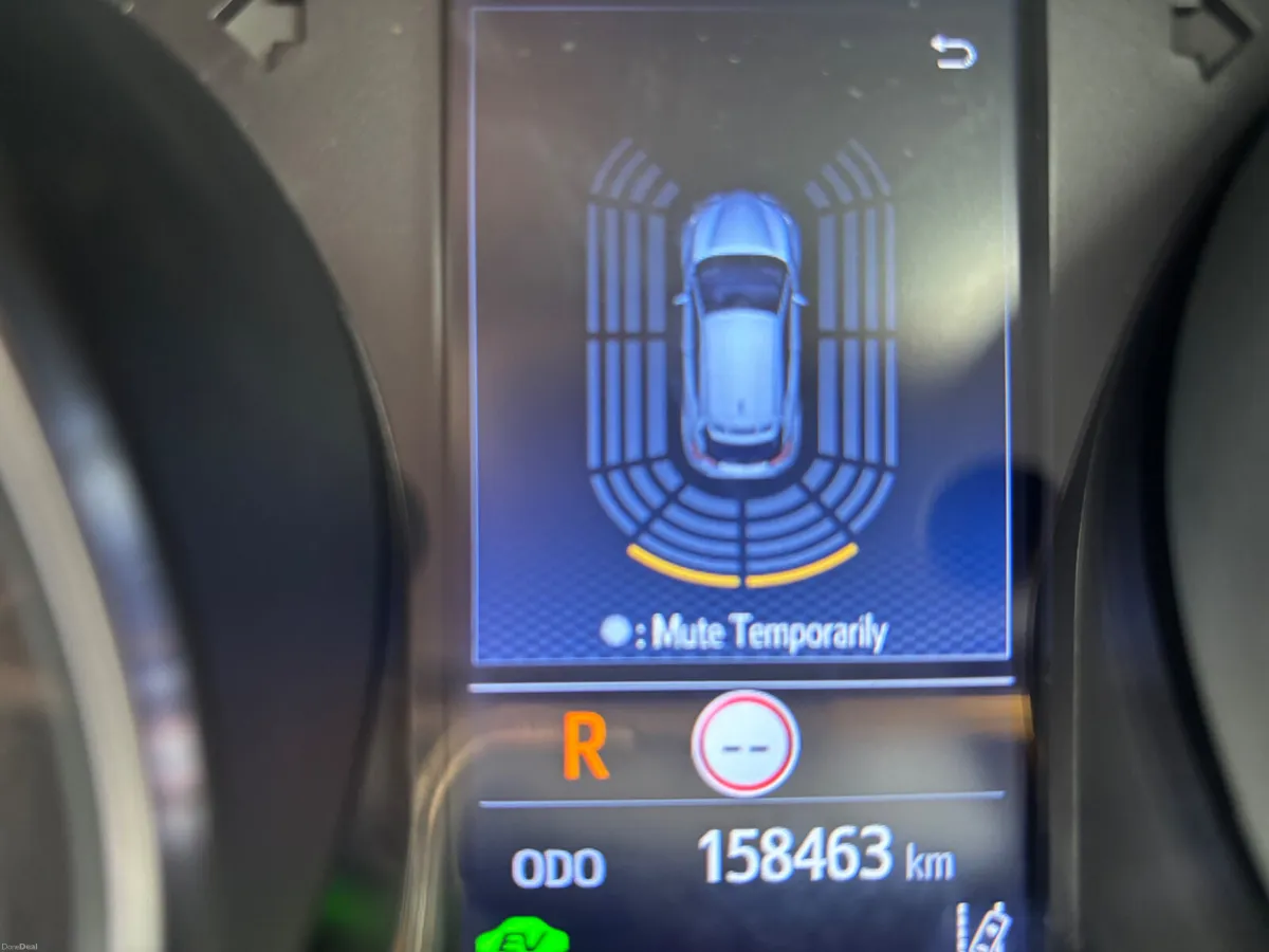2022 TOYOTA CHR SOL HYBRID A/T FTSH NCT 7/28 - Image 6