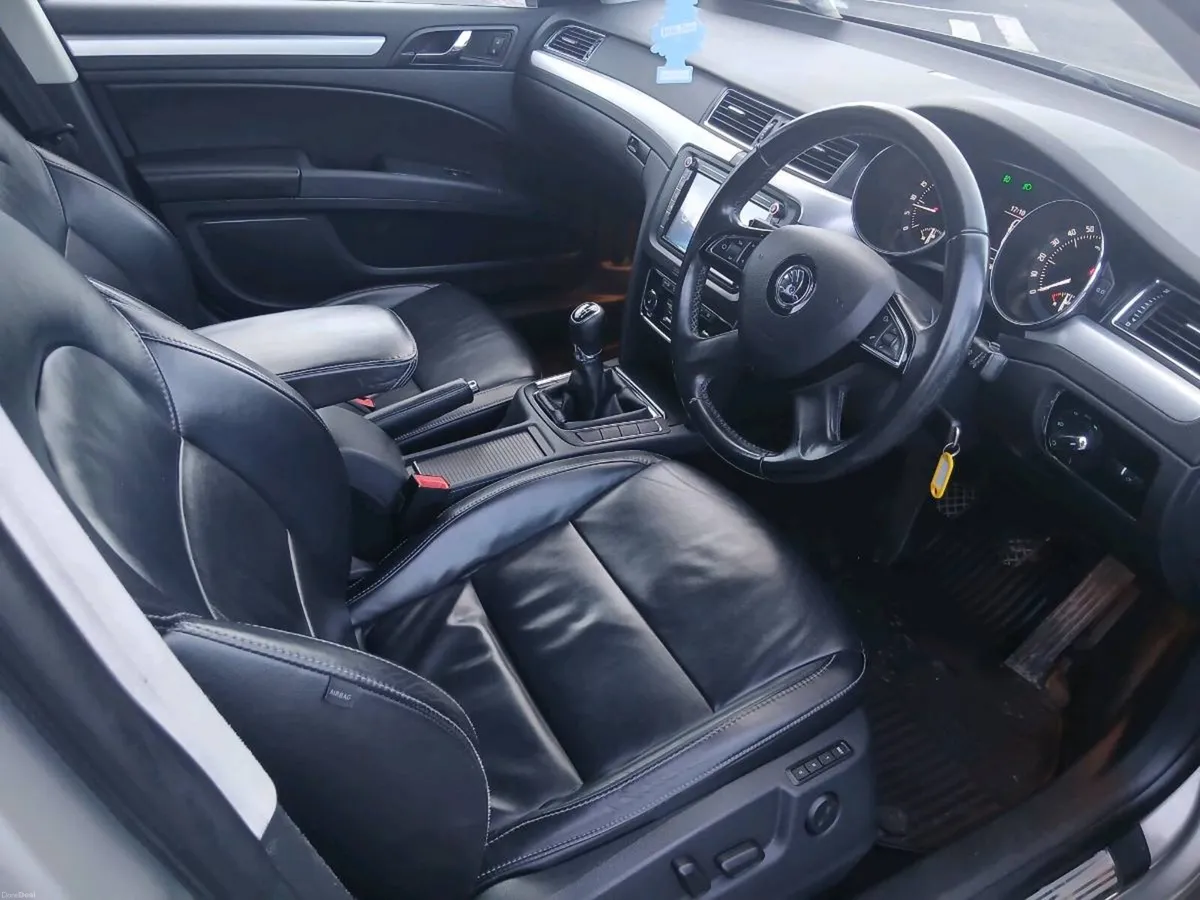 SKODA SUPERB 2.0 tdi 170 MINT!!! - Image 5