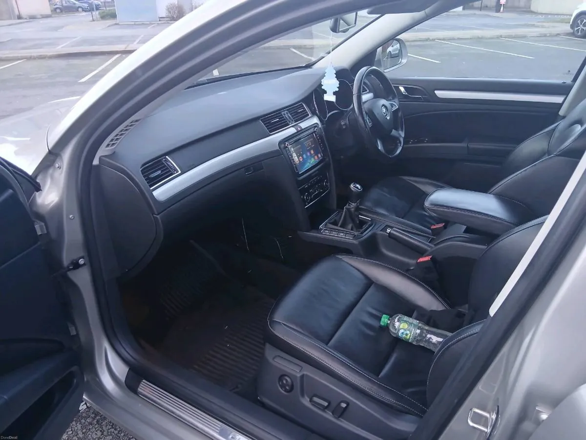 SKODA SUPERB 2.0 tdi 170 MINT!!! - Image 6