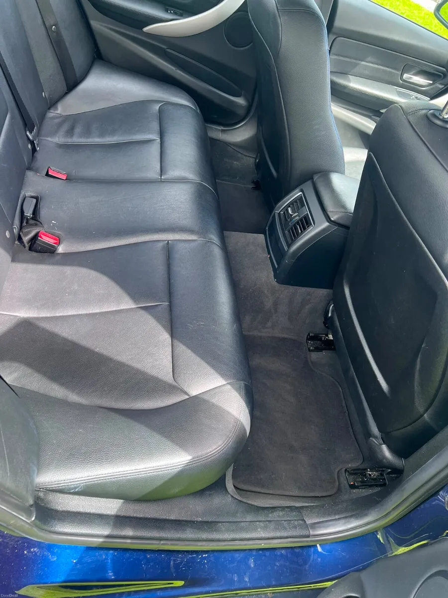 BMW 3-Series 2016 - Image 5