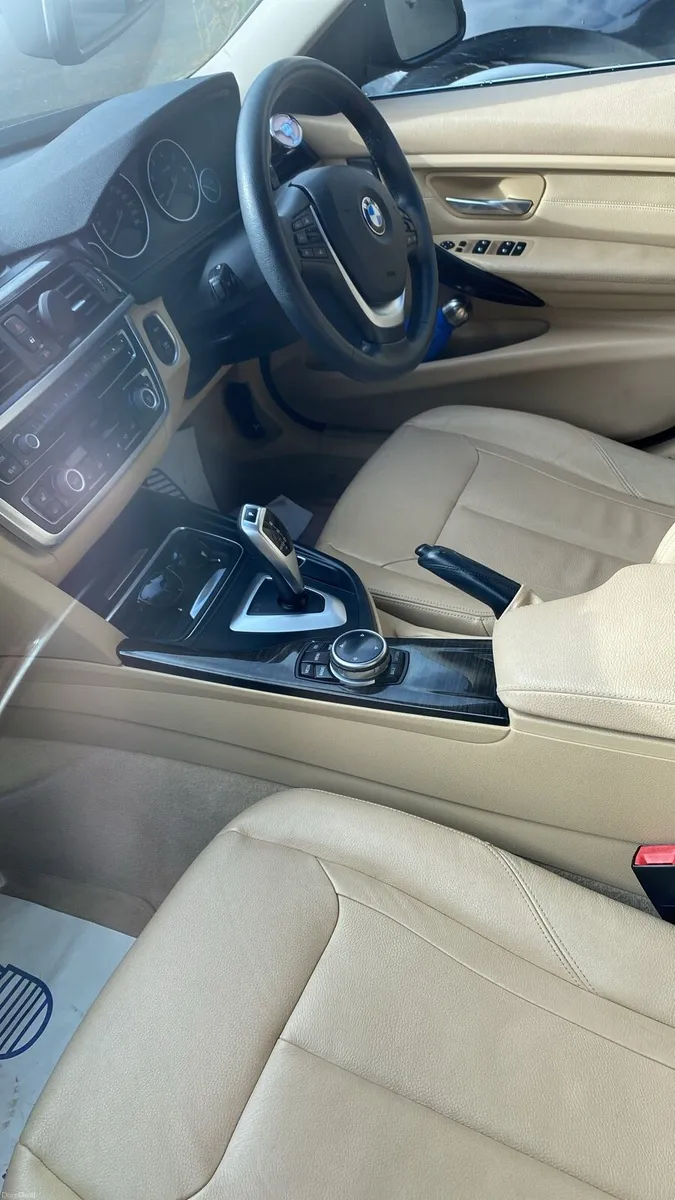 BMW 320 Auto Black - Image 3