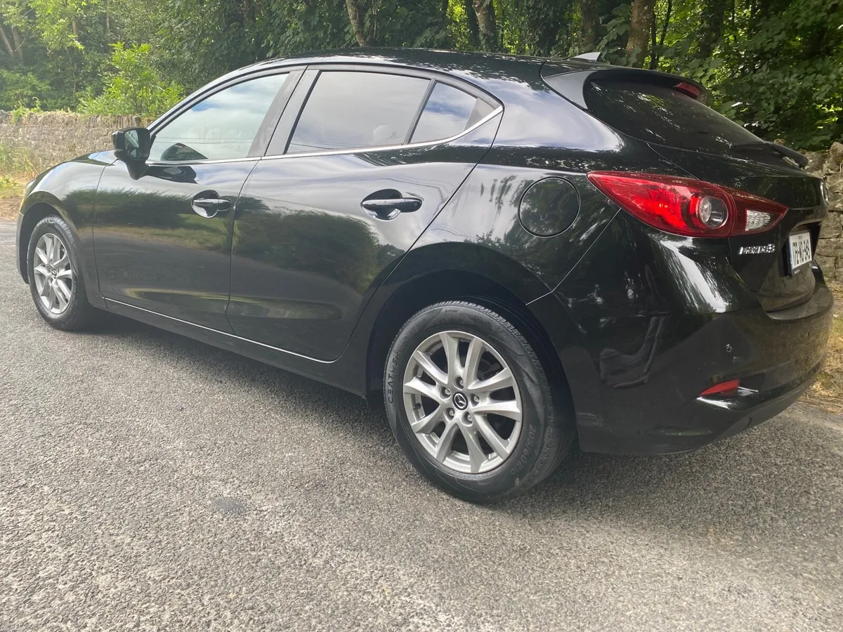 MAZDA 3 EXECUTIVE LUXURY MODEL AS NEW 1.5 D - Image 6