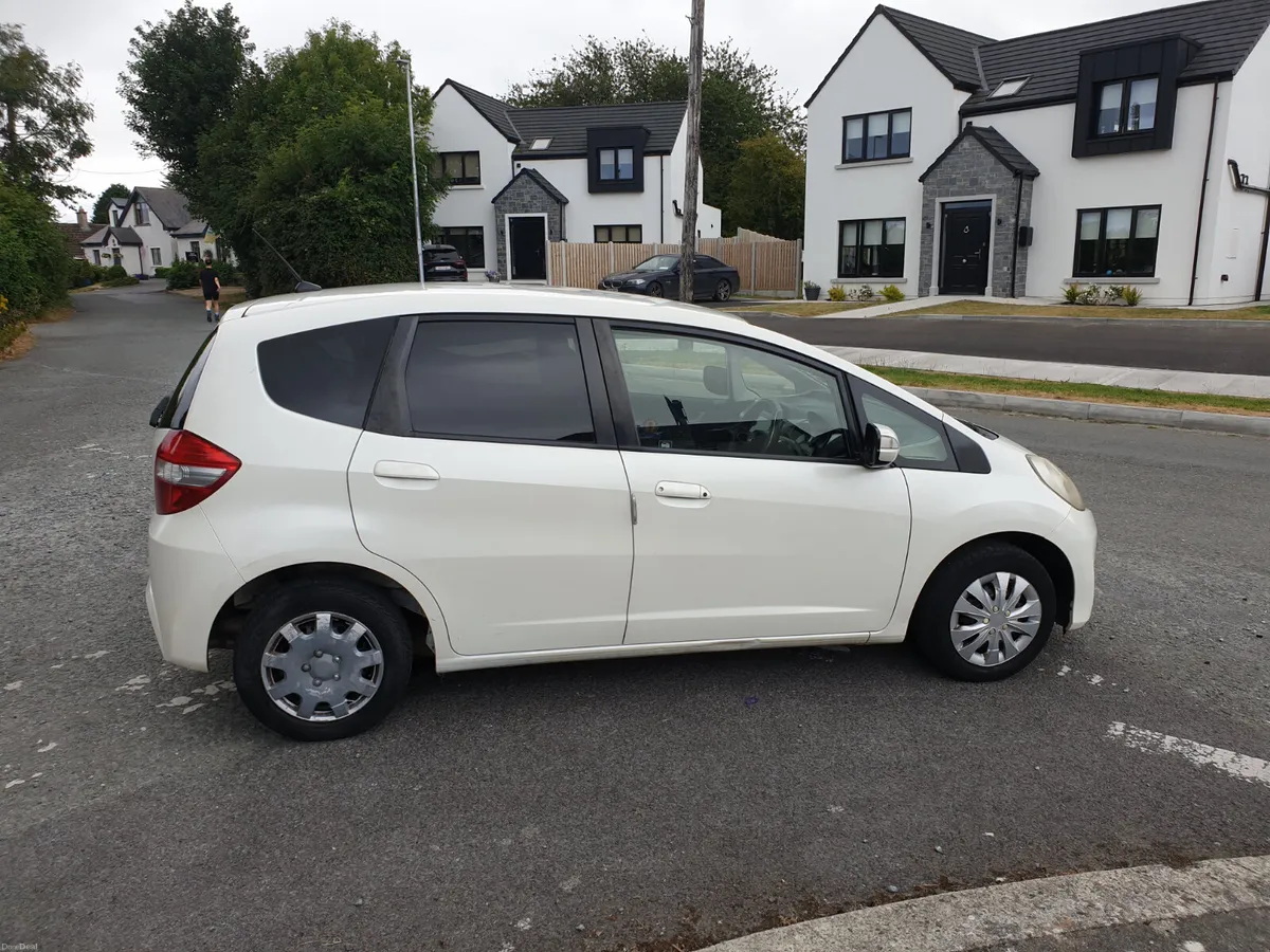 HONDA FIT / 2011/ AUTO/ 1.3 PETROL/ NCT/ TAX - Image 6