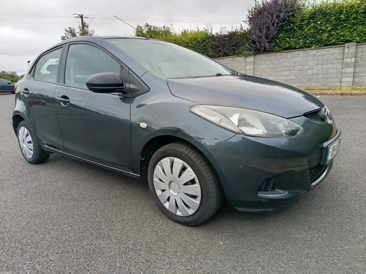 Priced to sell! Mazda 2 1.3 5 DR Comfort SE - Image 2