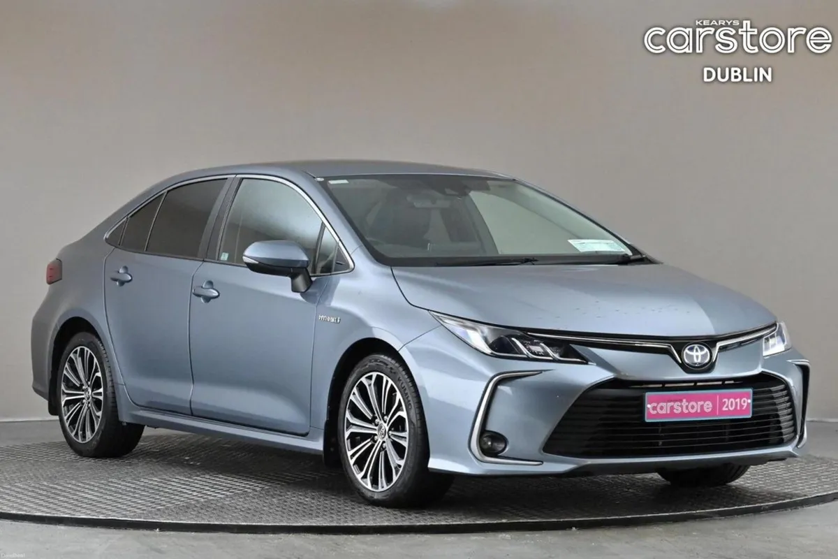 Toyota Corolla 1.8 HYBRID LUNA SPORT SALOON **SAT - Image 1